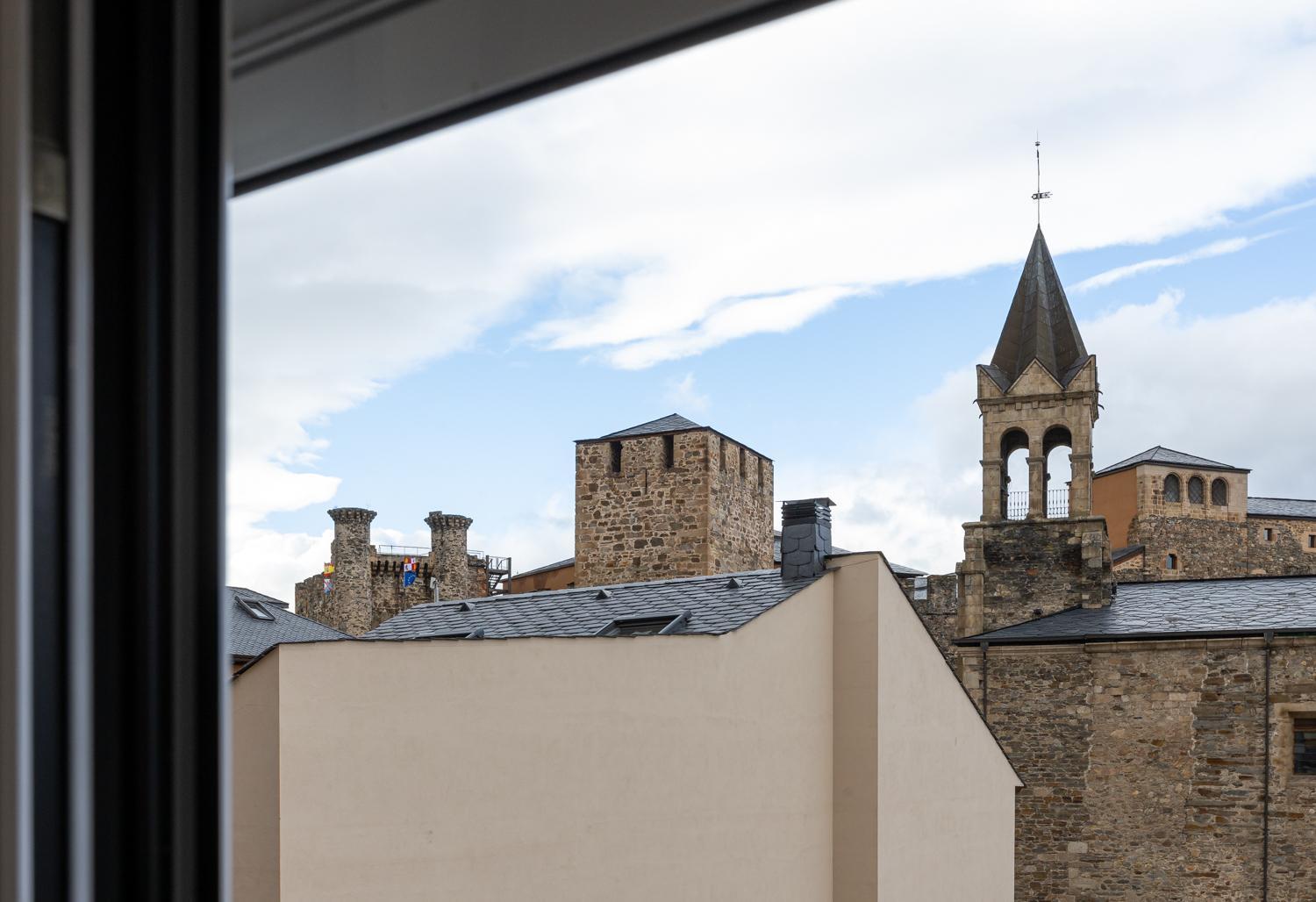 Nomada Castillo _ Vut-Le-251 Ponferrada Exterior photo